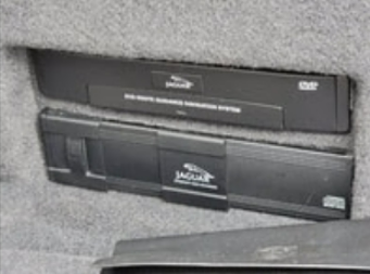2002 Jaguar XKR Base